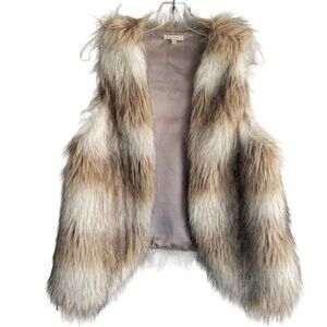 Under Skies Faux Fur Vest Size S